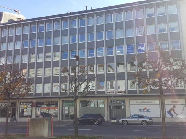 Büro kaufen in La Chaux-de-Fonds