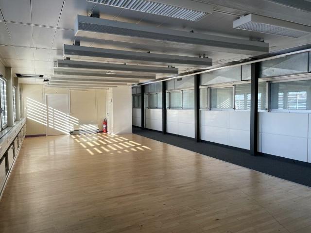 Büro kaufen in Cheseaux-Lausanne, Waadt