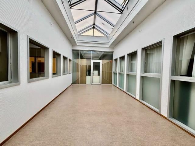 Büro kaufen in Mont-sur-Lausanne, Waadt