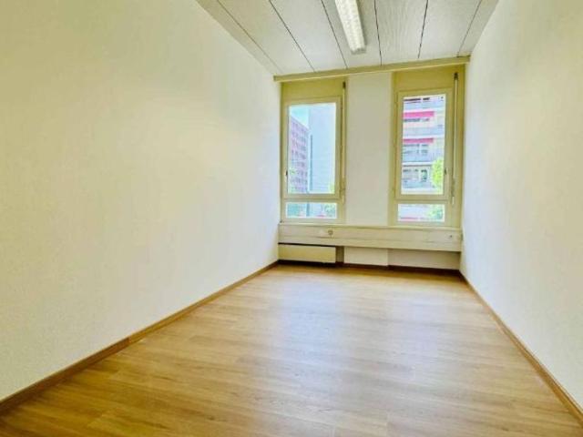 Büro kaufen in Conches