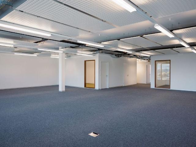 Büro kaufen in Lonay, Waadt