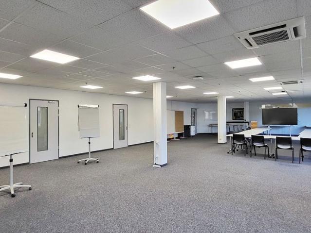Büro kaufen in Mägenwil, Aargau