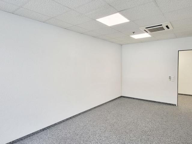 Büro kaufen in Mägenwil, Aargau