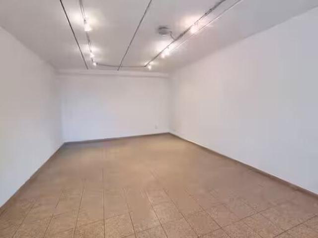 Büro kaufen in Mendrisio, Tessin