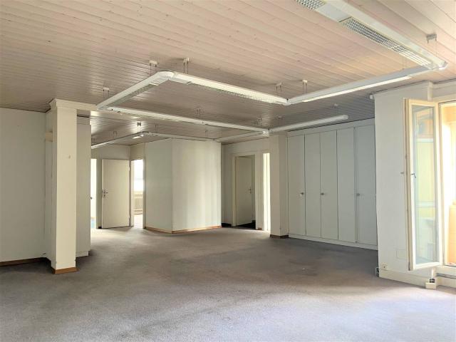 Büro kaufen in Meyrin