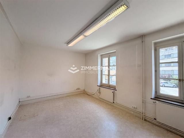 Büro kaufen in Meyrin