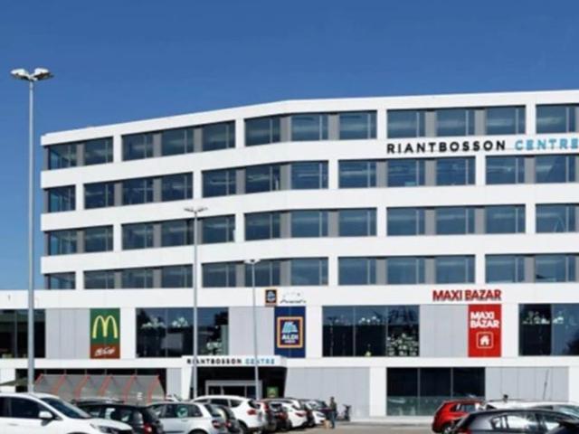 Büro kaufen in Meyrin