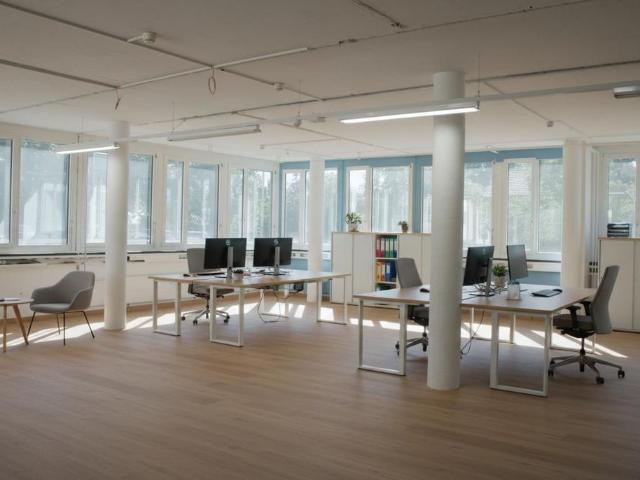 Büro kaufen in Corcelles (NE)