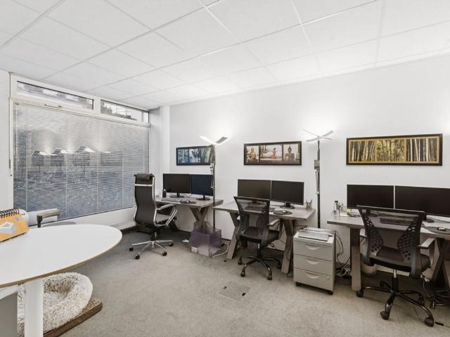 Büro kaufen in Nyon, Waadt
