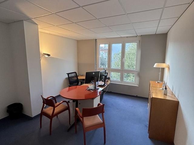 Büro kaufen in Nyon, Waadt
