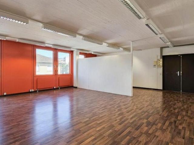 Büro kaufen in Nyon, Waadt