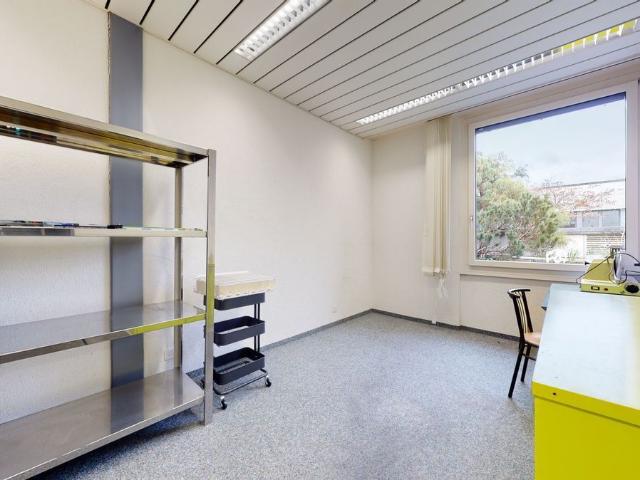 Büro kaufen in Oberentfelden, Aargau