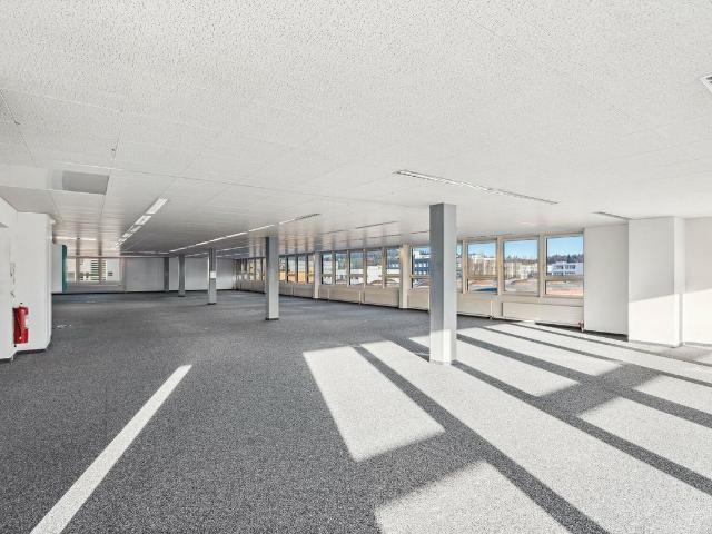 Büro kaufen in Regensdorf, Zürich