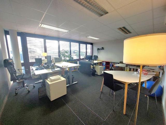 Büro kaufen in Renens, Waadt