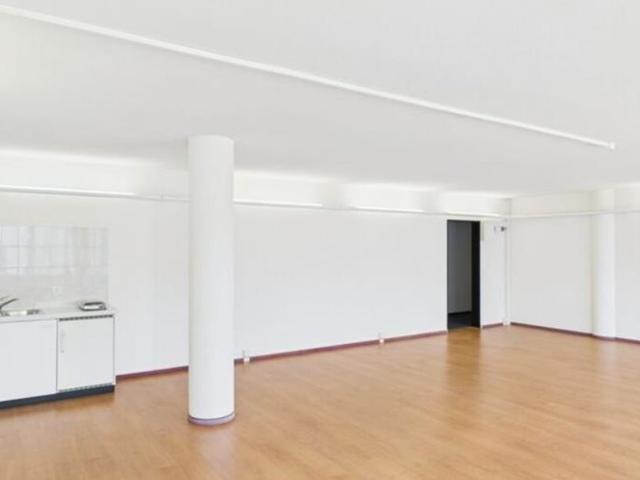 Büro kaufen in Renens, Waadt