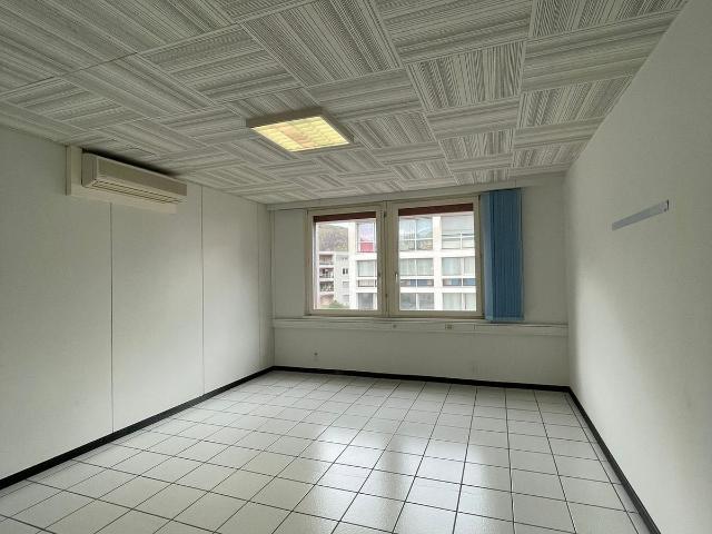 Büro kaufen in Monteceneri, Tessin
