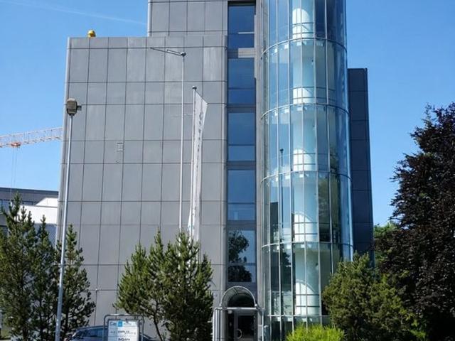 Büro kaufen in Schwerzenbach, Zürich