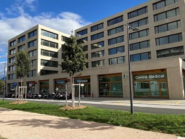 Büro kaufen in Thônex