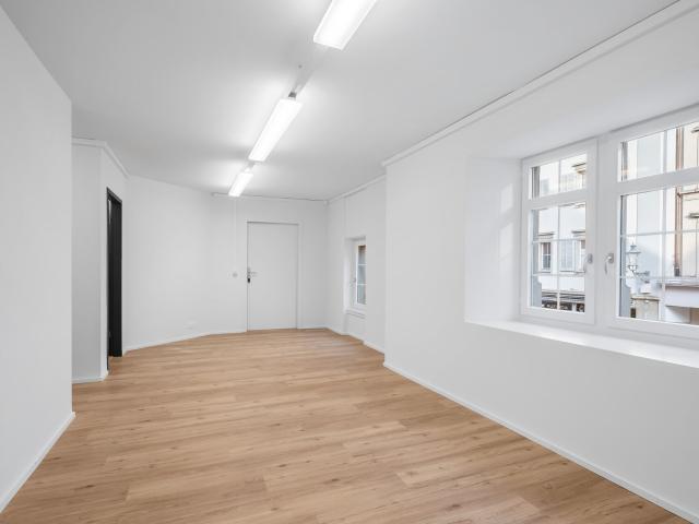 Büro kaufen in Sembrancher, Wallis