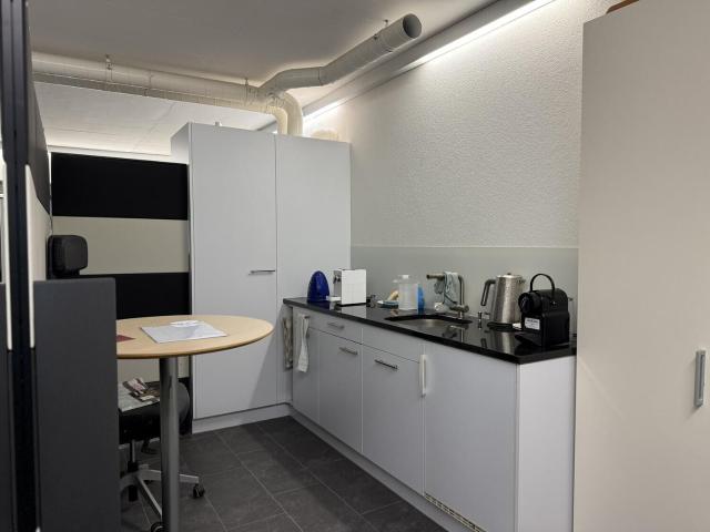 Büro kaufen in Oberwil bei Zug, Zug