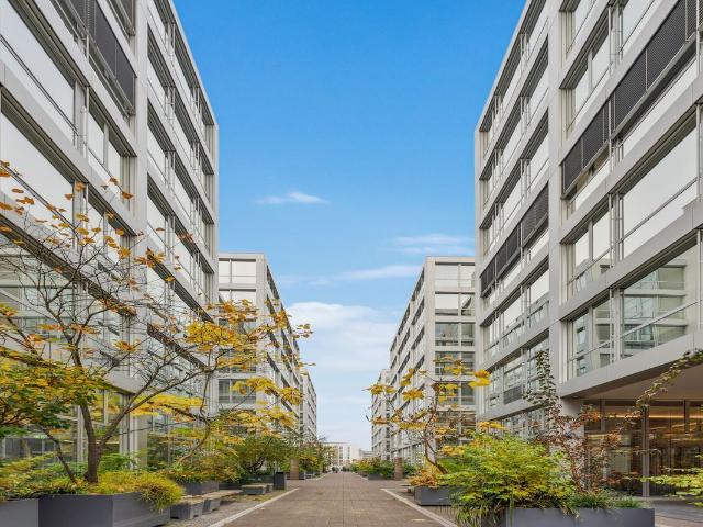 Büro kaufen in Einigen, Zürich