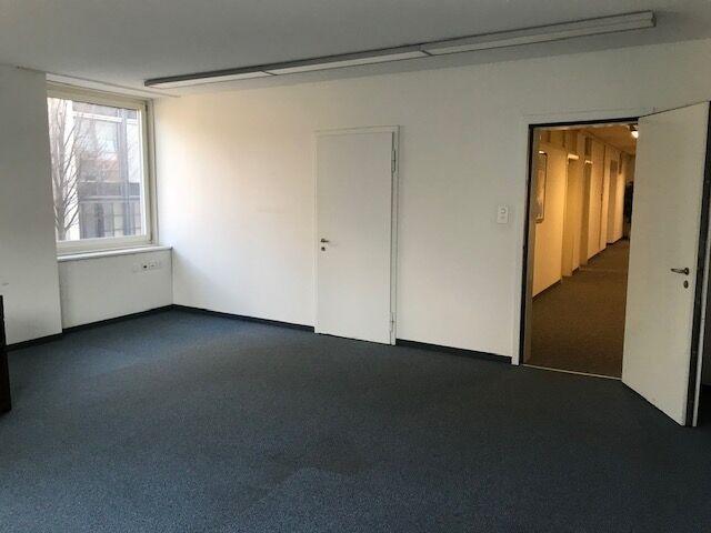 Büro kaufen in Einigen, Zürich