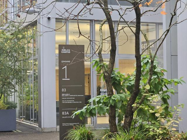 Büro kaufen in Einigen, Zürich