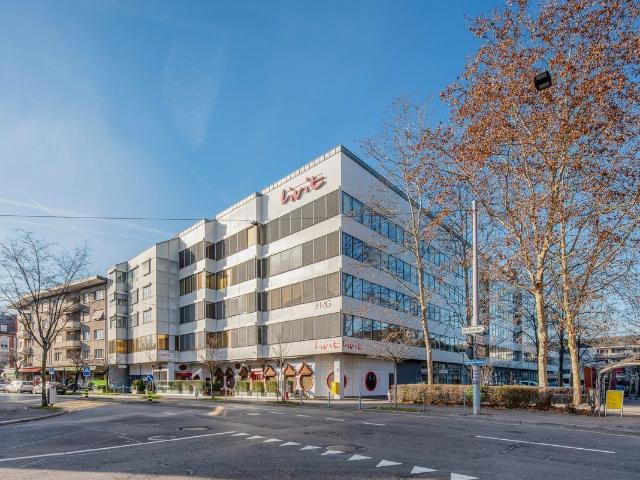 Büro kaufen in Einigen, Zürich