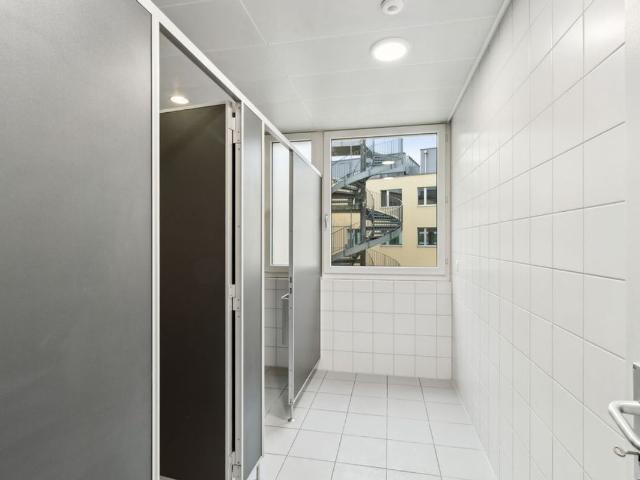 Büro kaufen in Einigen, Zürich