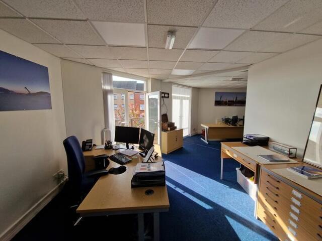 Office for sale in Hull, Victoria Dock
