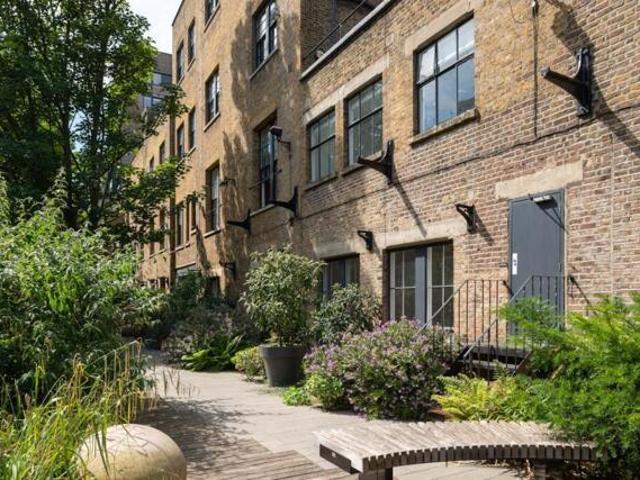 Office for sale in Hoxton, Greater London