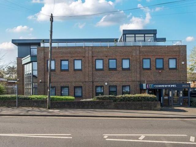 Office for rent in Hillingdon, Northwood