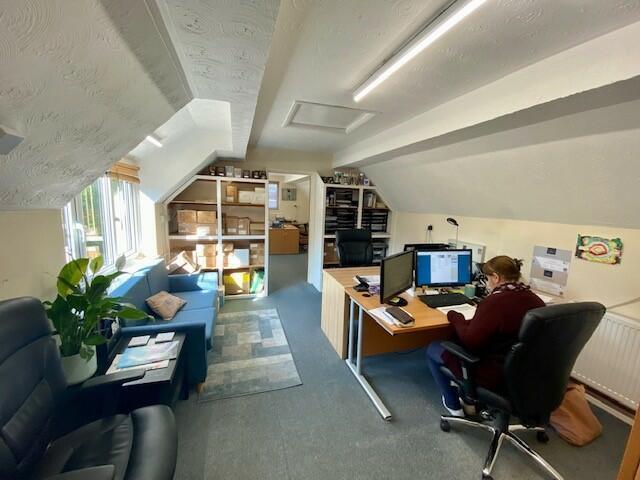 Office for rent in Hungerford, Eddington