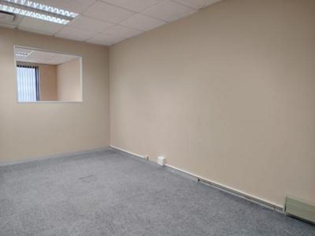 Office for rent in Seaview, Kwazulu-natal