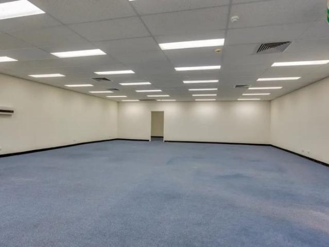 Office for rent in Ashmore City