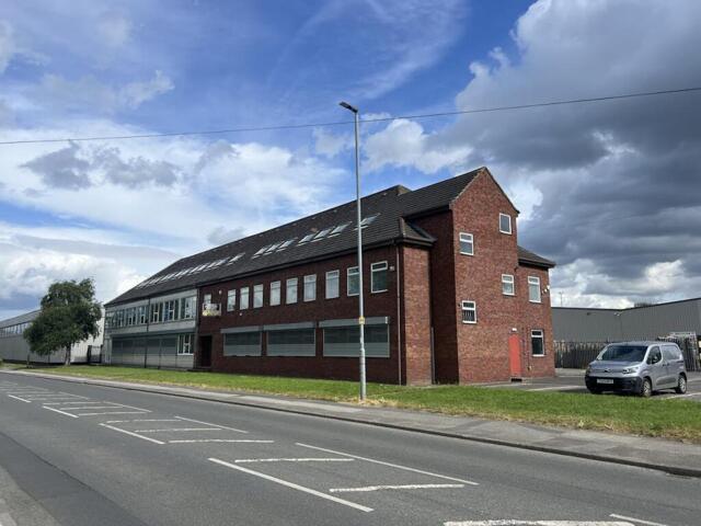 Office for rent in Whitwood, West Yorkshire
