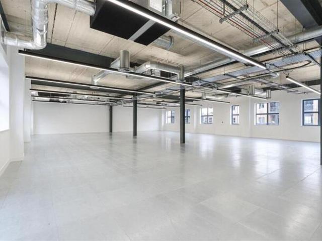 Office for rent in Churwell, West Yorkshire