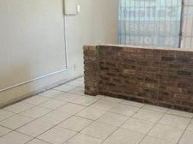 Commercial for rent in Vosloorus, Gauteng
