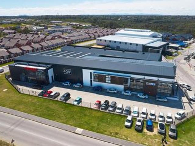 Commercial for rent in Port Elizabeth, Eastern Cape