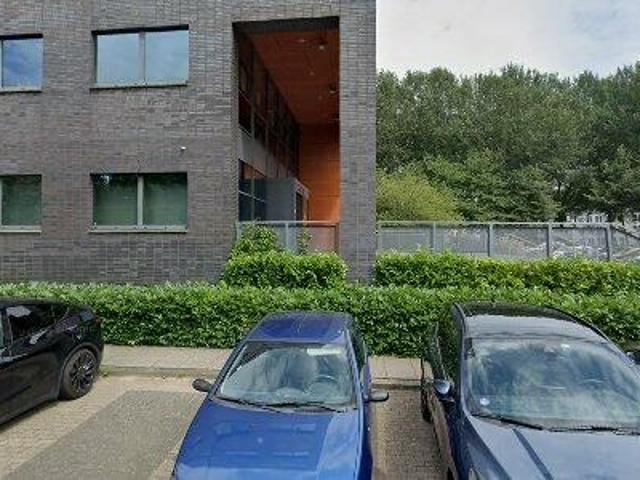 Bedrijfspand te huur in Staatsliedenwijk, Almere-haven