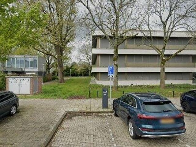 Bedrijfspand te huur in Zuid, Amsterdam