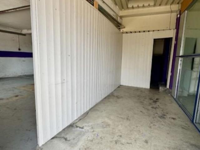 Büro kaufen in Mont-de-Buttes