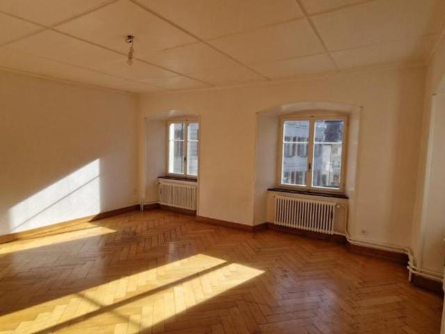 Büro kaufen in Delémont, Jura