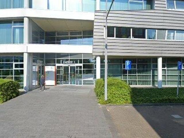 Bedrijfspand te huur in Wippolder, Delft