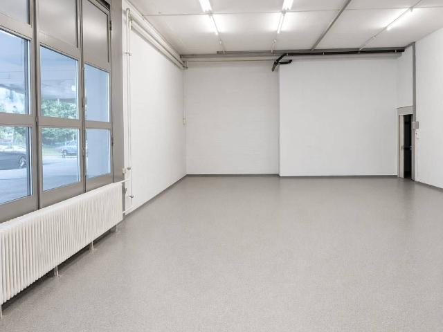 Büro kaufen in Dietikon, Zürich