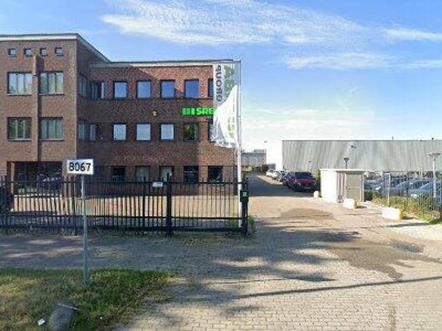 Bedrijfspand te huur in De Hurk, Eindhoven
