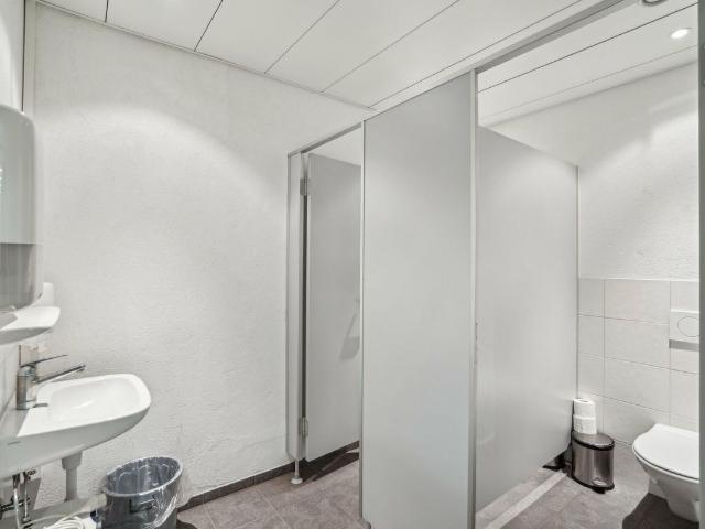 Büro kaufen in Embrach, Zürich