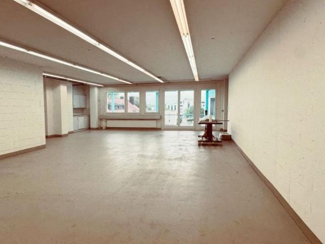 Büro kaufen in Fehraltorf, Zürich