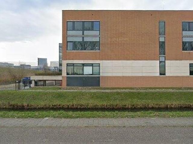 Bedrijfspand te huur in Beukenhorst-Oost, Hoofddorp
