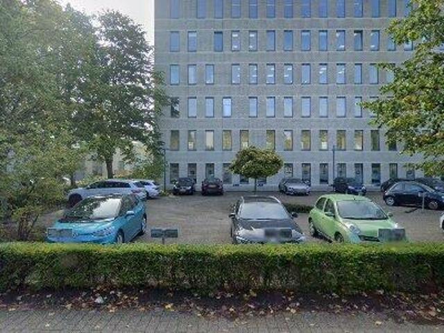Bedrijfspand te huur in Zuid, Hoofddorp